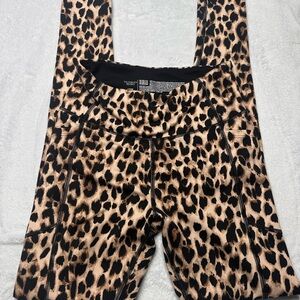 Victoria Secret Leopard Print Leggings